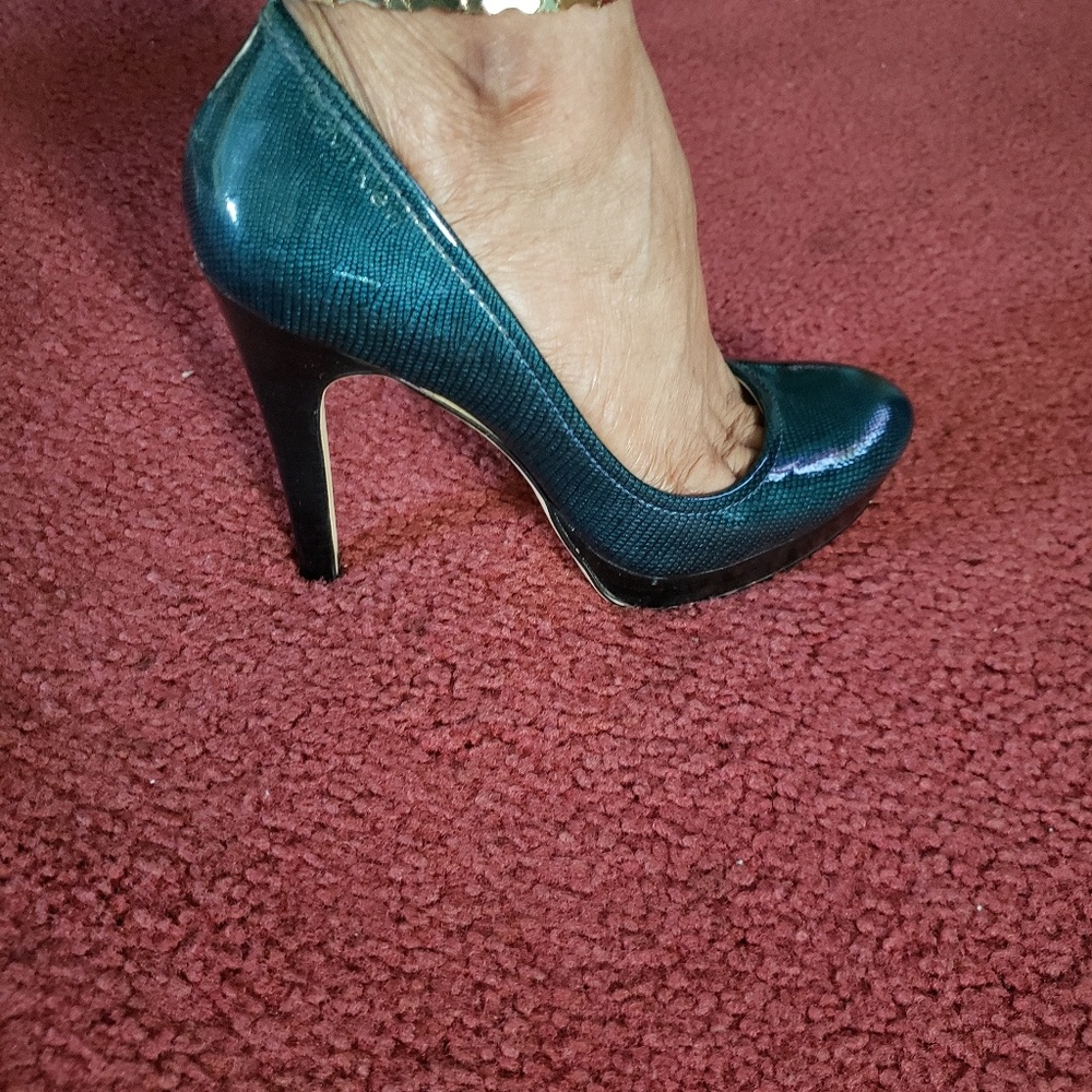 Green Patent Leather Pump